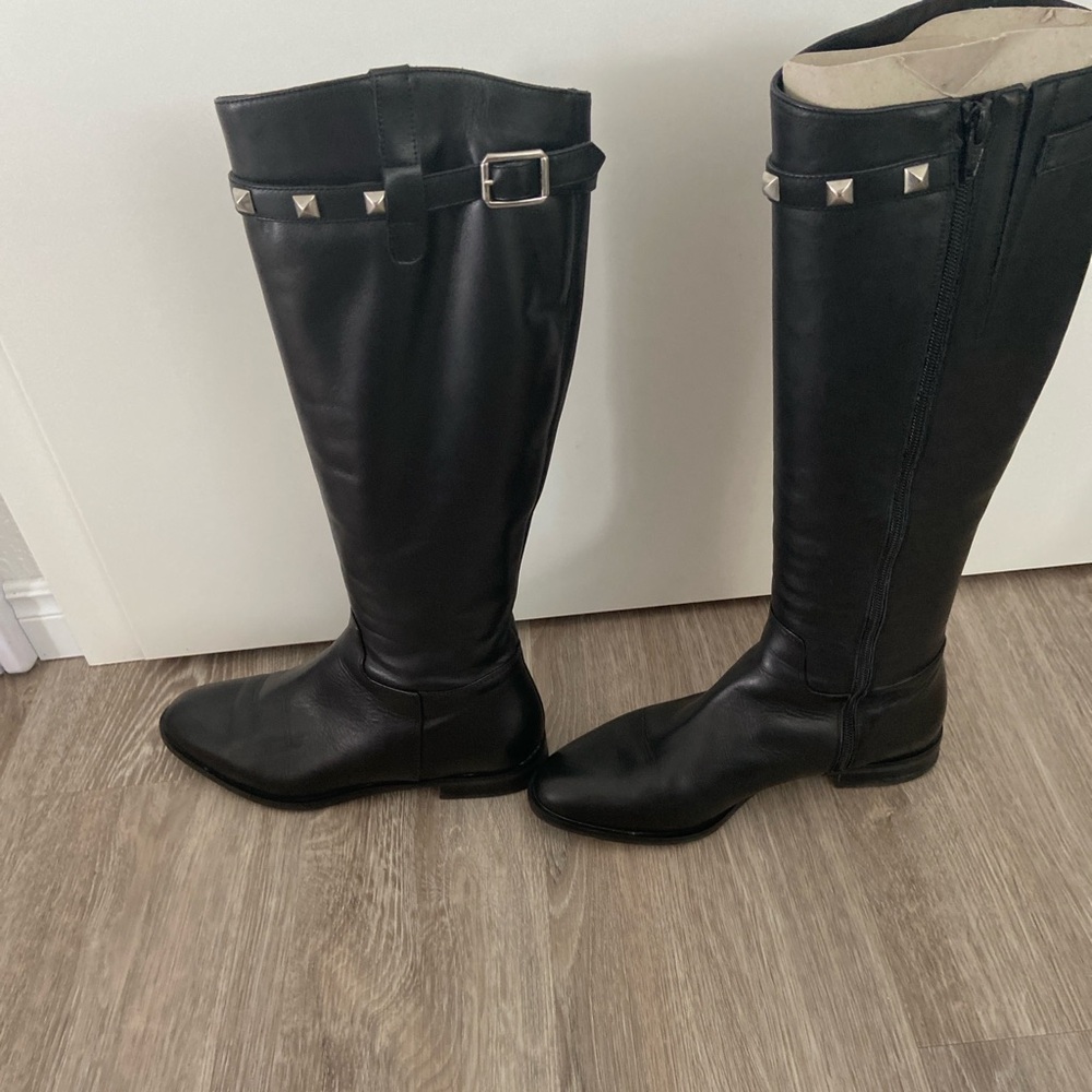 Shoes size 7 1/2